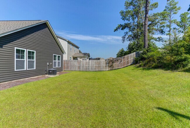 Building Photo - Beautiful Home for Rent in Elgin's Walnut ...
