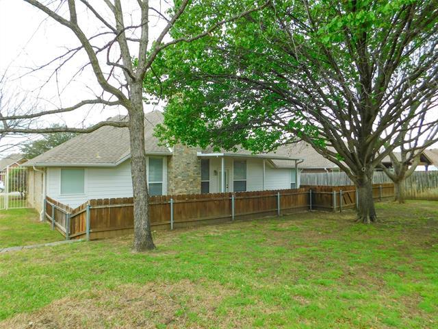 Building Photo - 502 Hillcrest Ln