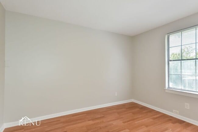 Building Photo - 3315 Walton Ln