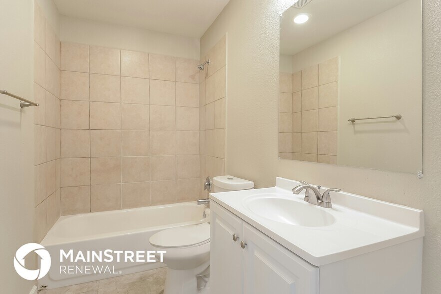 Building Photo - 7050 Hallie Ridge