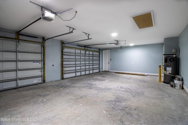 Building Photo - 2106 Madden Ave