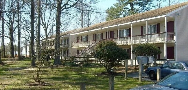 Building Photo - Lakewood West Apartments