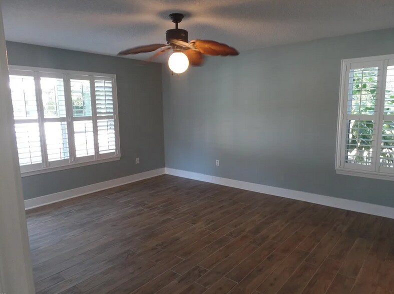 Building Photo - 1815 Kings Ct