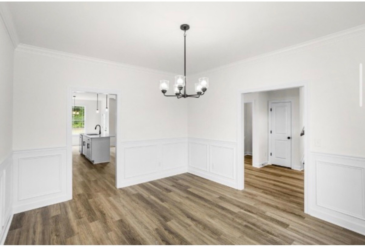 Building Photo - 5021 Salient Dr