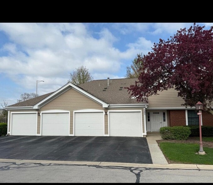 Building Photo - 380 Heather Ct