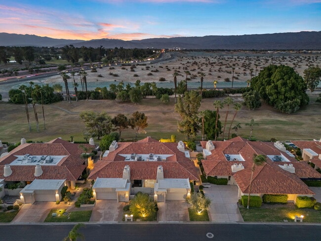 Building Photo - 47 N Kavenish Dr