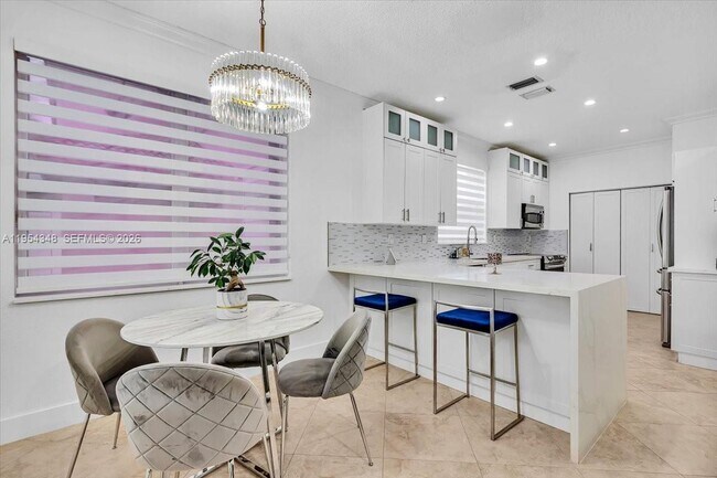 Building Photo - 773 SW 120th Ave