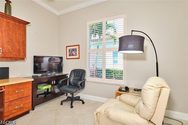 Building Photo - 9240 Willowcrest Ct
