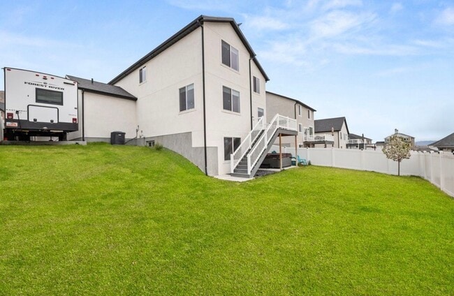 Building Photo - 4109 Mercur Dr