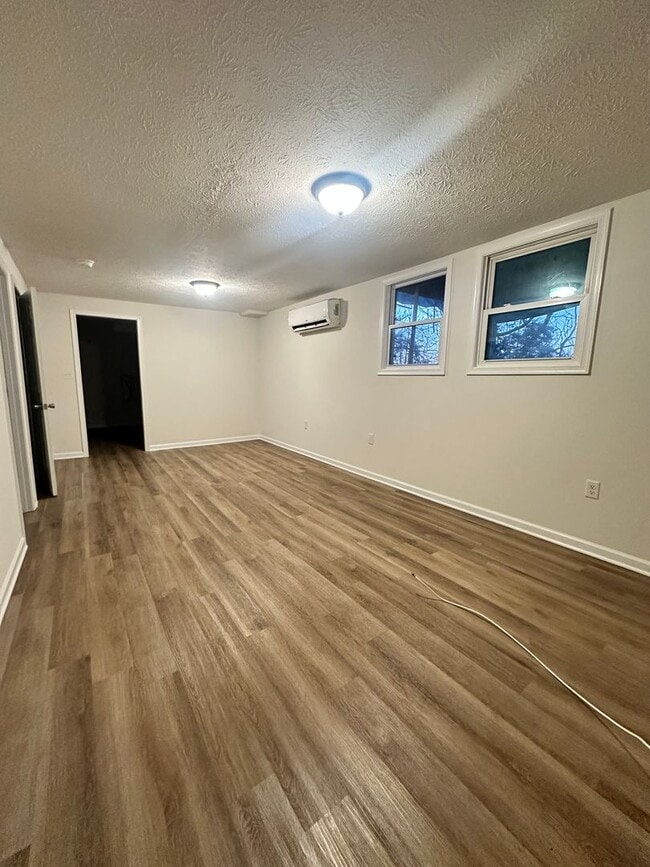 Building Photo - Apartment for Rent