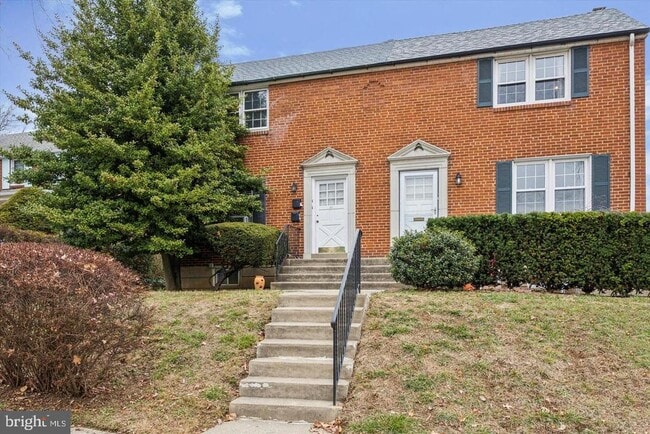 Building Photo - 11 Trent Rd