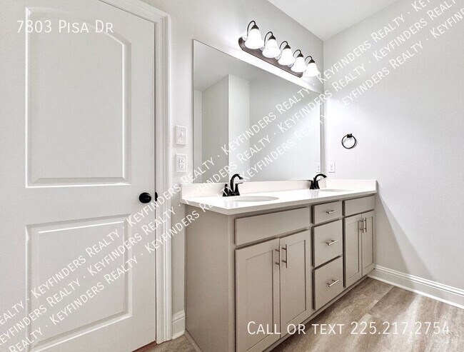 Building Photo - 7803 Pisa Dr