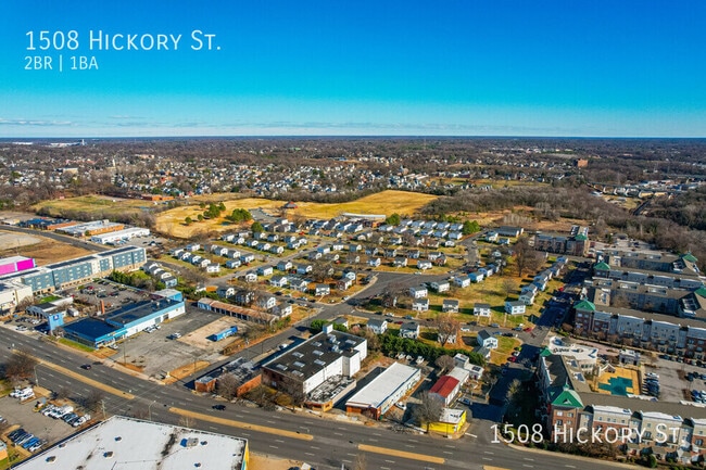 Building Photo - 1508 Hickory St