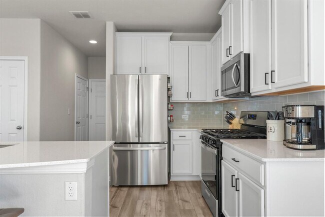 Building Photo - 11104 El Capitan Dr