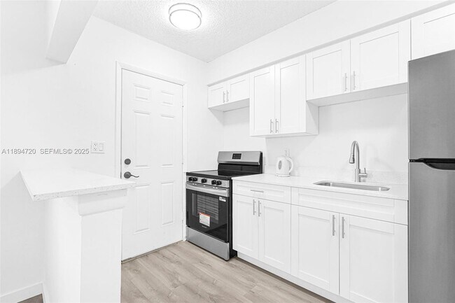 Building Photo - 13210 Memorial Hwy