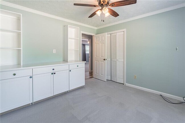 Building Photo - 3410 Dry Creek Rd