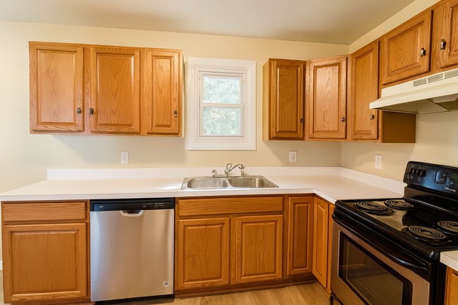 Building Photo - 8414 Dawn Dr
