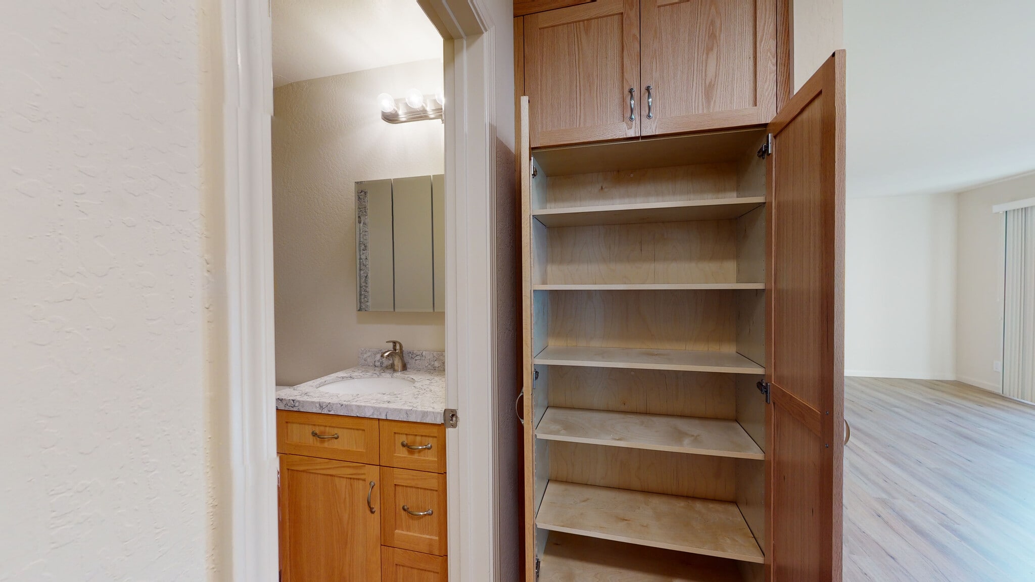 Building Photo - 950 Chula Vista Ave