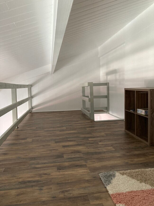Huge loft, bonus 180 sqft - 79-7199 Mamalahoa Hwy