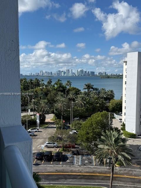 Building Photo - 7900 Harbor Island Dr