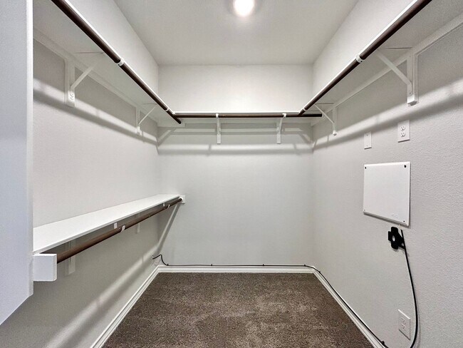 Building Photo - 230 Small Seed Dr