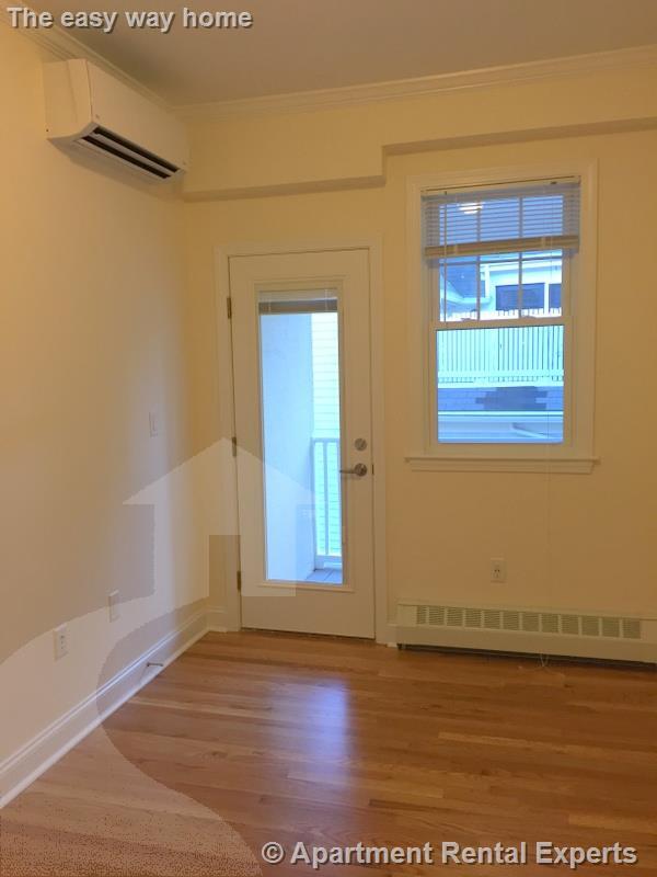 Building Photo - 65 Langdon St