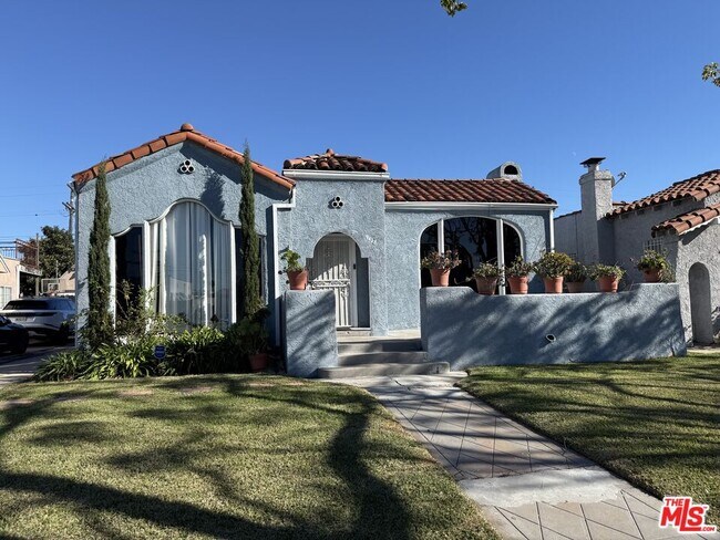 Primary Photo - 9428 Harvard Blvd