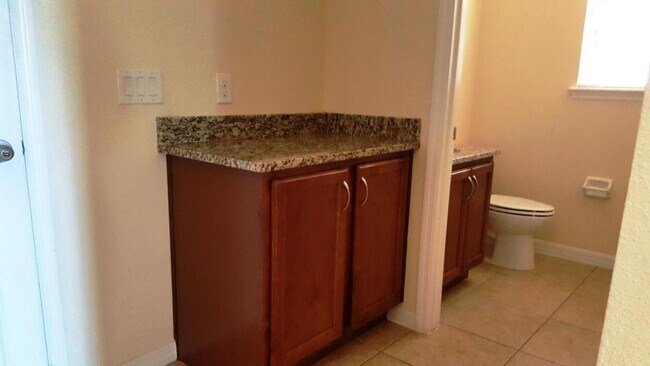 Building Photo - 13778 Summerport Trail Loop