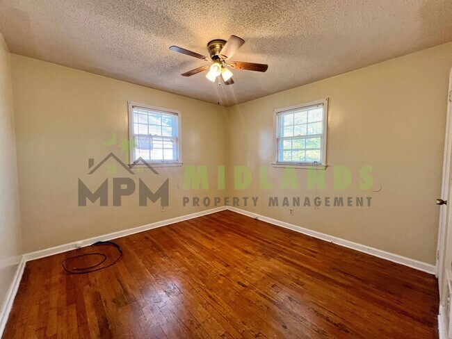 Building Photo - 1217 Faraway Dr