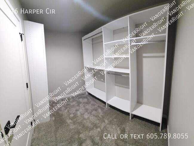 Building Photo - 516 Harper Cir