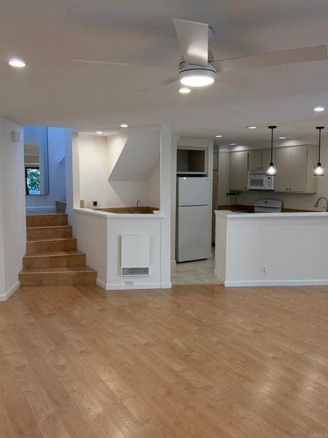 Building Photo - 8470 Via Sonoma