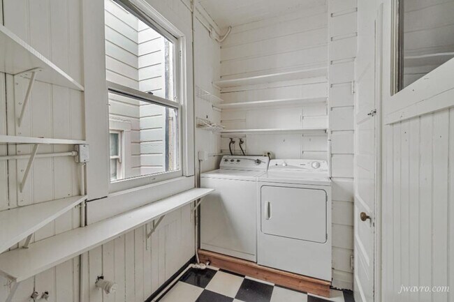 Building Photo - 3763 Clay St