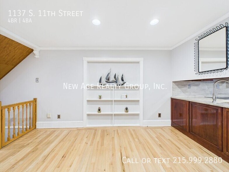 Building Photo - 1137 S 11th St