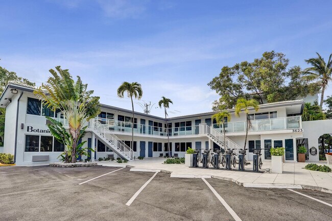 Building Photo - 3621 N Ocean Blvd