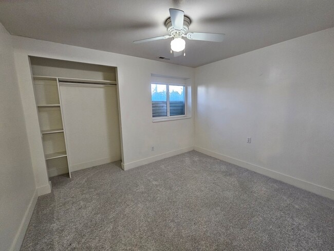 Building Photo - 4698 Colander Dr
