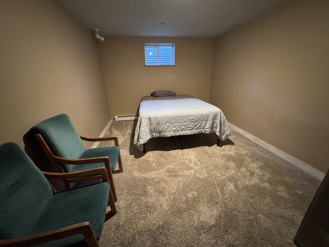 Building Photo - 546 Alaska Frontage Rd