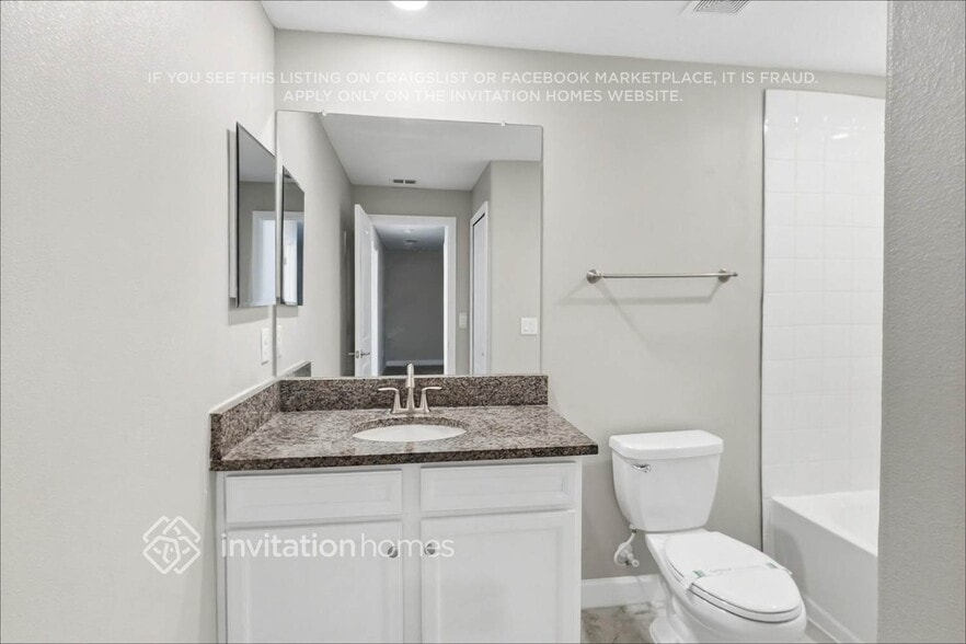 Building Photo - 2917 Gridiron Garden Isle