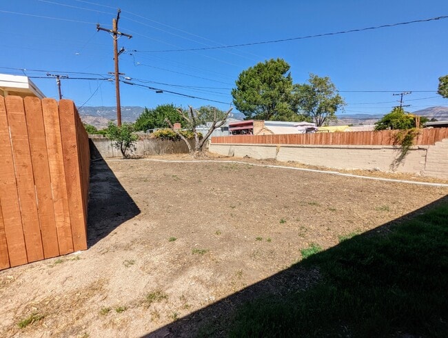 Building Photo - 156 E Marshall Blvd