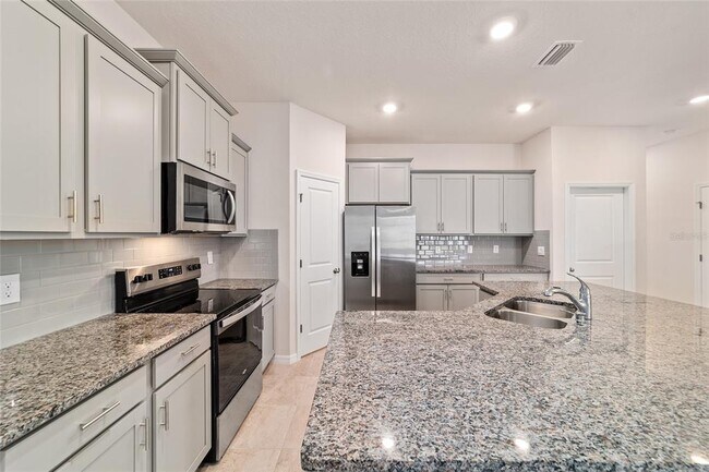 Building Photo - 5313 NW 48th Pl