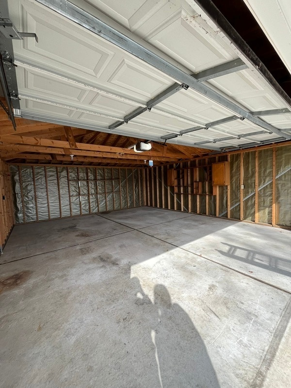 Building Photo - 14371 Trenton Rd