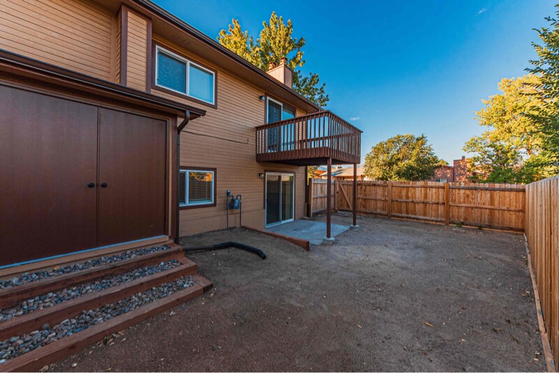 Building Photo - 6731 Dublin Loop W