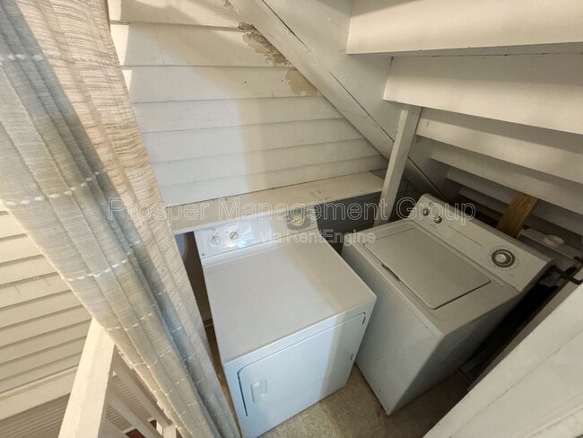 Building Photo - 93 Tradd St