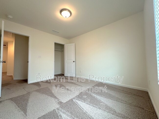 Building Photo - 2773 Yeager Dr NW