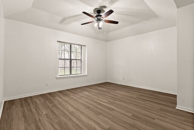 Building Photo - 4707 Browning Dr