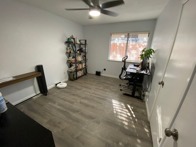 Building Photo - 408 Northway Dr