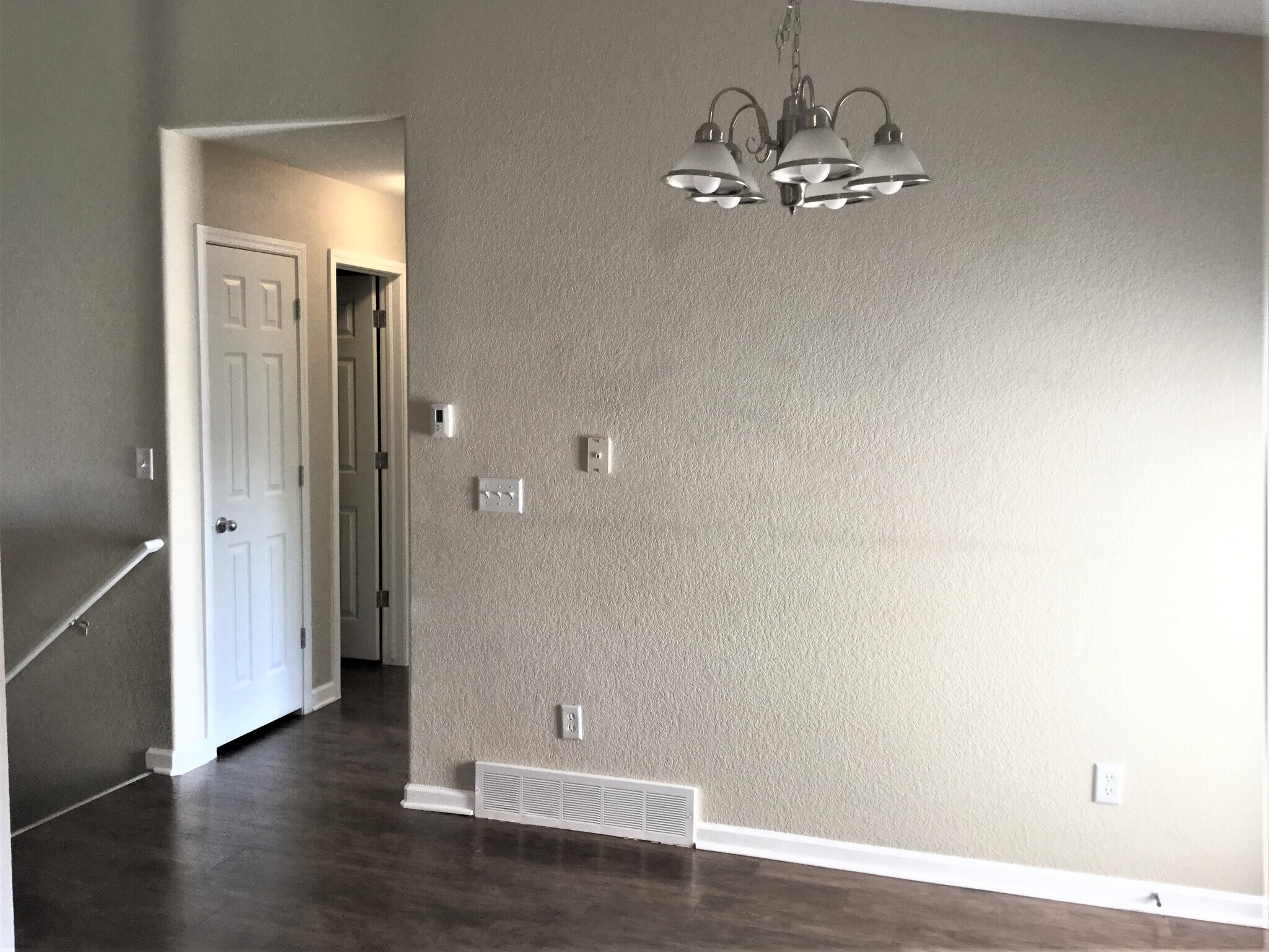 Building Photo - 2922 Swan Point Ct