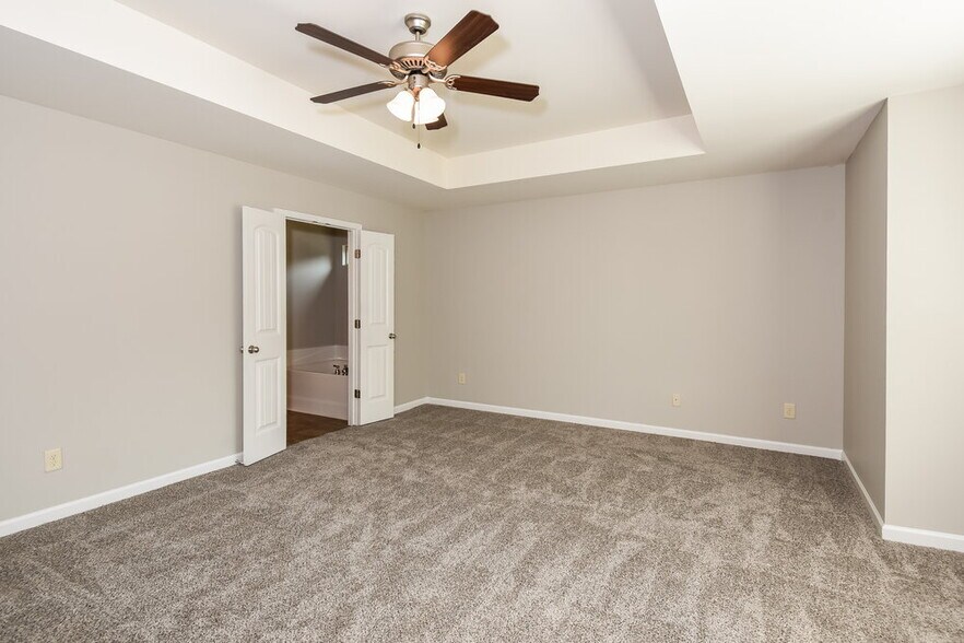 Building Photo - 930 Walking Stick Trail NE