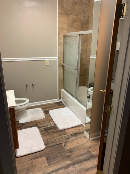 Building Photo - 138 Sherwood Dr