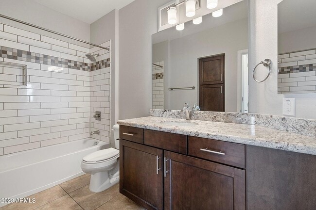 Building Photo - 2511 W Queen Creek Rd