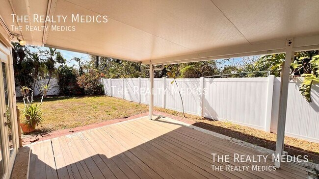Building Photo - 1516 Dove Dr
